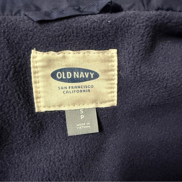 Old Navy Puffer Vest - S - Picture 4 of 8